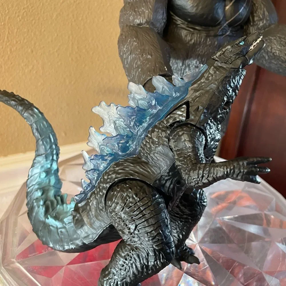 2020 Legendary King Kong and Godzilla Figure